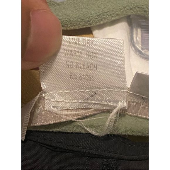 Annie Alexander Black 100% Silk Mother of Pearl Button Blouse, Size Medium - Picture 5 of 7